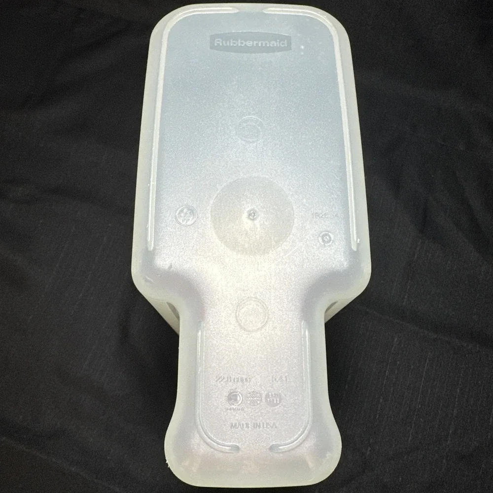Rubbermaid preowned 22